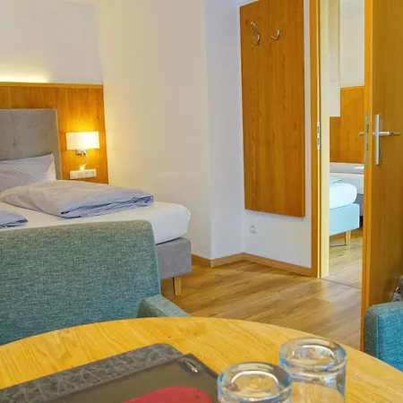 Отель Waldmann 3*